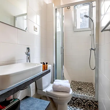 Apartment Veeve - Champagne Sky Paris