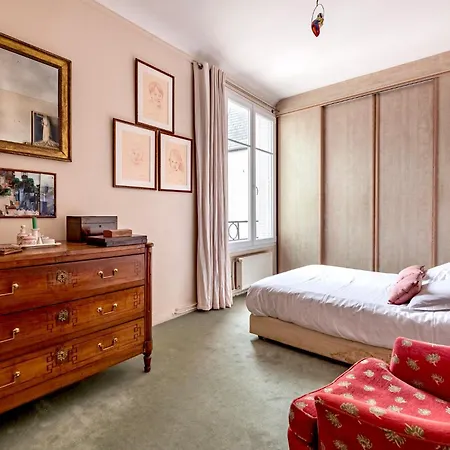 Veeve - Champagne Sky Apartment Paris